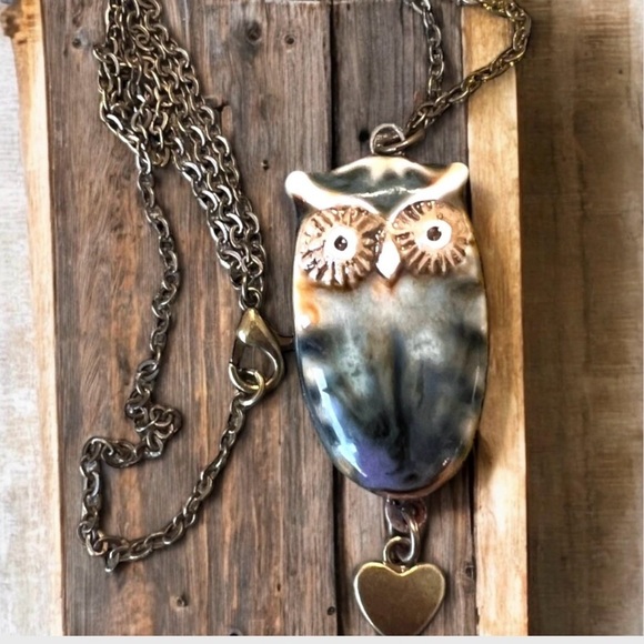 Ceramic Owl Pendant Necklace with Heart Charm Owl necklace. Ceramic owl pendant - Picture 7 of 16